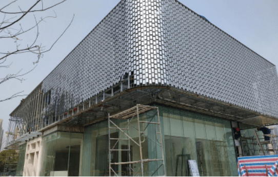 鋁合金建筑材料的發展現狀及應用-季華鋁材